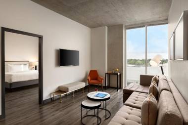 Twelve Midtown Marriott Autograph Collection