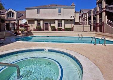 Quality Suites Atlanta Buckhead Village North