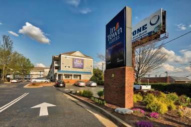 InTown Suites Extended Stay - Atlanta Central
