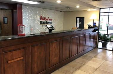 HomeTowne Studios By Red Roof Augusta