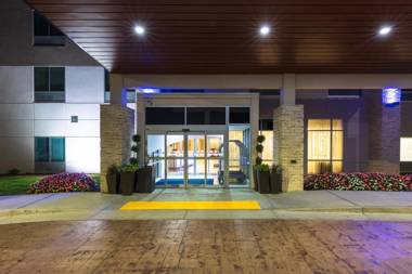 Holiday Inn Express Calhoun South an IHG Hotel