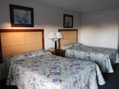 Camilla Inn & Suites