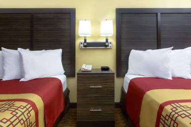 Days Inn by Wyndham Columbus-North Fort Benning