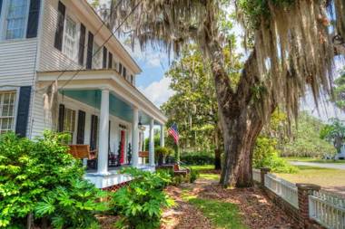 Open Gates Bed & Breakfast