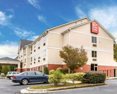 Econo Lodge Inn & Suites Douglasville