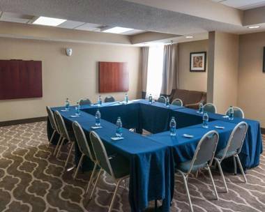 Comfort Inn & Suites LaGrange