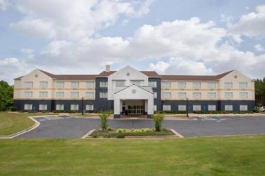 Fairfield Inn & Suites Macon