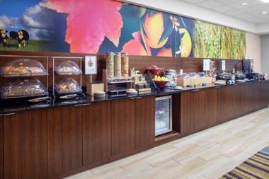 Fairfield Inn & Suites Macon