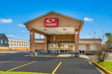 Econo Lodge Inn & Suites Macon