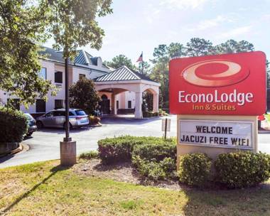 Econo Lodge Inn & Suites Marietta