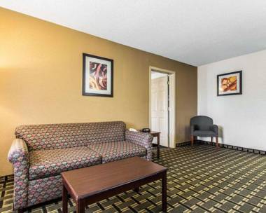 Quality Inn & Suites Morrow Atlanta South