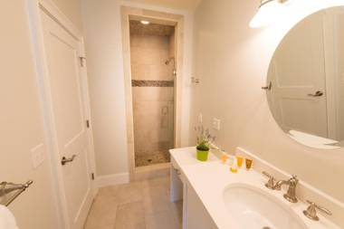 The Newport Lofts - 546 Thames Street