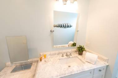 The Newport Lofts - 543 Thames Street