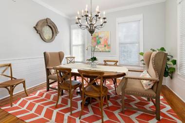 1052 Village Oals lane