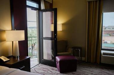 DoubleTree by Hilton Historic Savannah