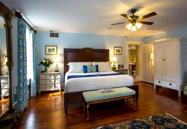 The Gastonian Historic Inns of Savannah Collection