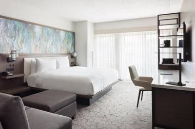 Marriott Savannah Riverfront