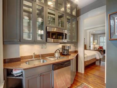 Bird Baldwin Twelve Oaks