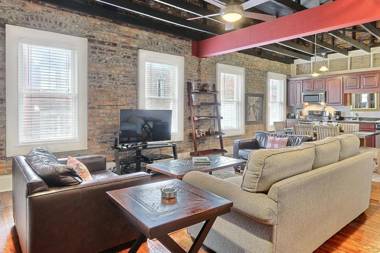 Ellis Square Loft