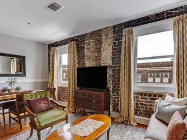 Above Broughton St 3002