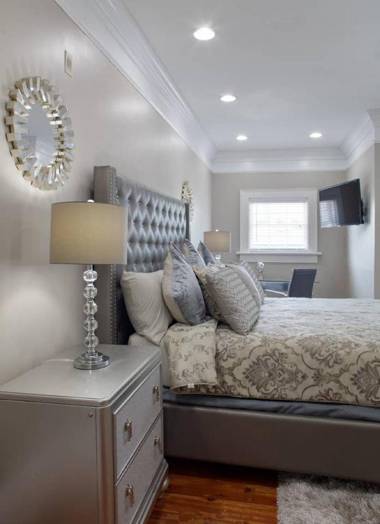 3 Bedroom Penthouse Blocks from the River