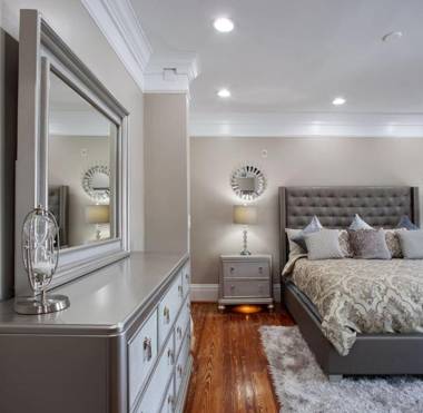 3 Bedroom Penthouse Blocks from the River