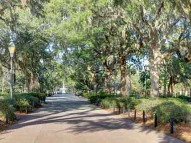 Southern Elegance Carriage House