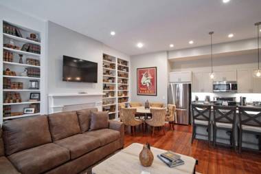 Sophisticated Historic Remodeled 9 bedroom Home