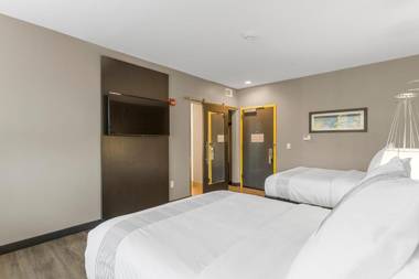 GLō Best Western Savannah-Gateway I-95