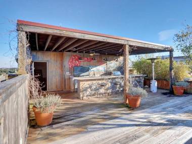 Heated Pool Access Flex Cancelation Penthouse Downtown with Private Rooftop Deck