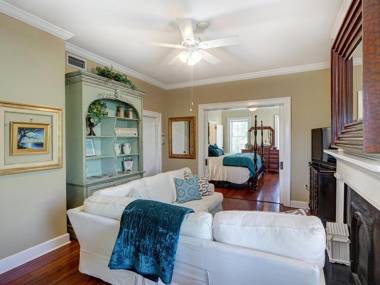 Heated Pool Access Flex Cancelation