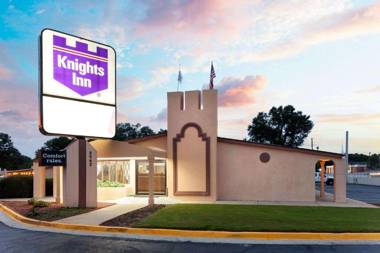 Knights Inn - Tucker