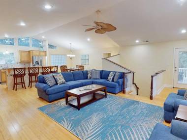 Heated Pool Access Flex Cancelation Walk to Beach Ping Pong & Foosball