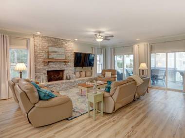 Brand New Home Private Pool Beautiful Ocean Views and Steps to the Beach