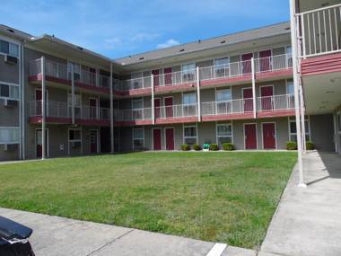 InTown Suites Extended Stay Valdosta- GA