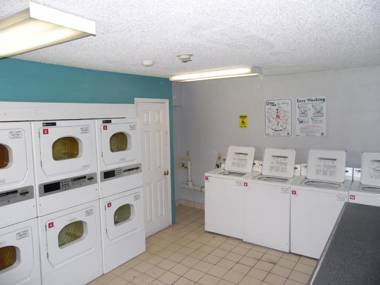 InTown Suites Extended Stay Valdosta- GA