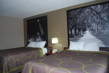 Super 8 by Wyndham Warner Robins