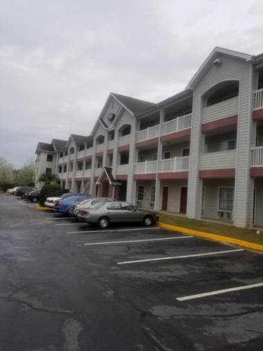 Intown Suites Extended Stay Warner Robins