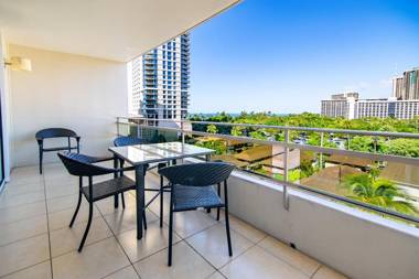 Regency On Beachwalk Waikiki By Outrigger