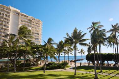 Waikiki Shore by Outrigger