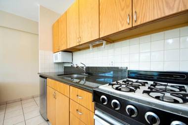 Waikiki Shore 305 (beachfront/balcony)