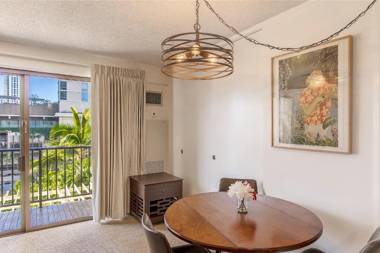 2140 Kuhio Ave #607