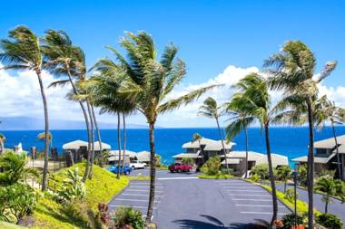 K B M Resorts KBV-16G4 - Remodeled large 2Bd 3Ba Bay Villa with expansive ocean and 3 balconies