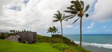 Sealodge B6 - beautiful ocean view romantic hideaway recently updated inside