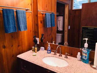 Aloha Junction Bed & Breakfast