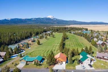 Huckleberry Hollow by KABINO