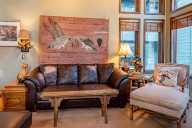 Northwood Home - New Listing - Luxury Home With Room for the Family