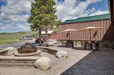 Snake River Roadhouse by KABINO