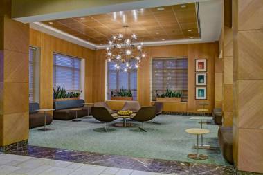 DoubleTree by Hilton Chicago - Arlington Heights