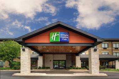 Holiday Inn Express & Suites Aurora - Naperville an IHG Hotel